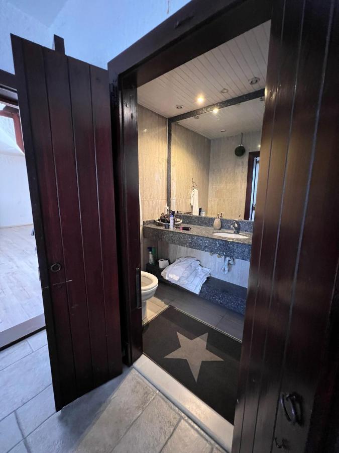 Escape To History In A Stunning Stone House With Garden And Sea View In The Heart Of Vilă *