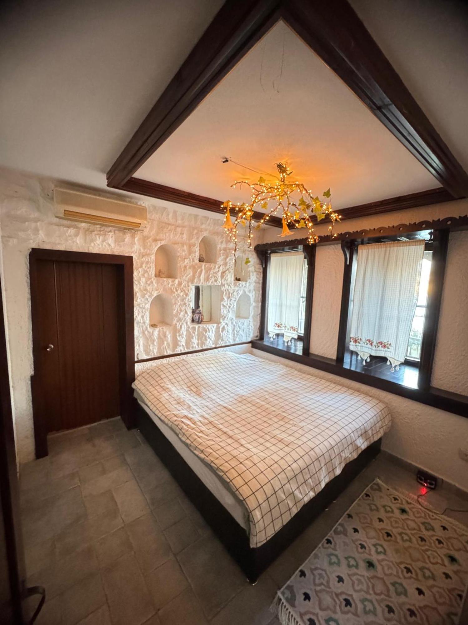 Vilă Escape To History In A Stunning Stone House With Garden And Sea View In The Heart Of *